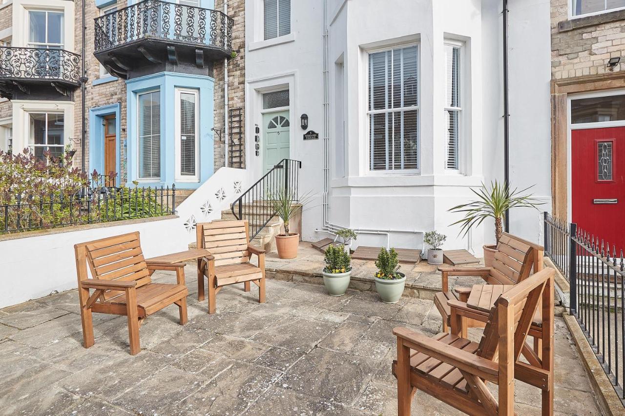 Host & - Normanby Terrace *